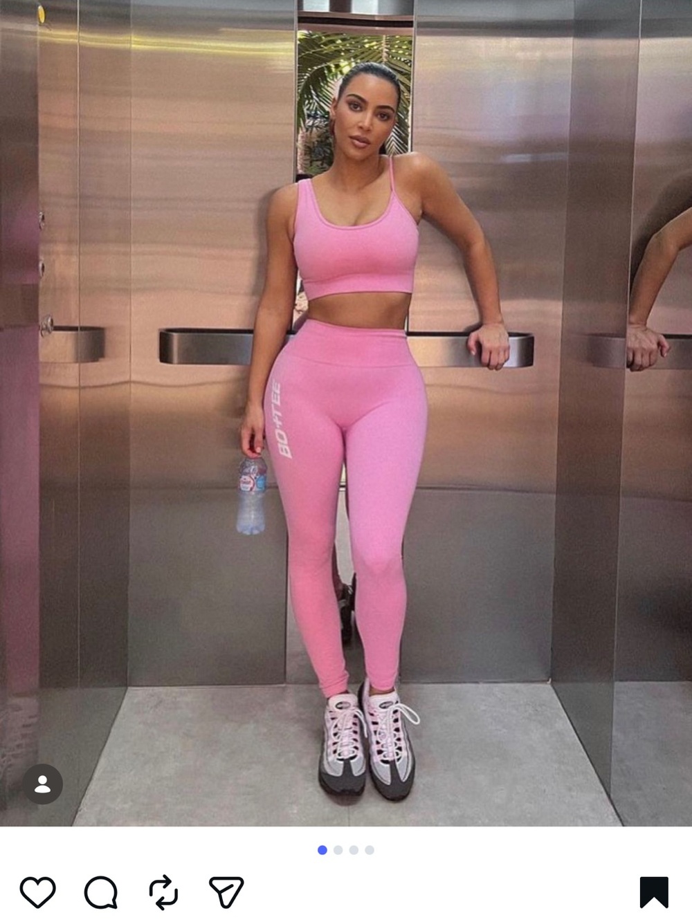 Bo+tee Evolve - Asymmetric Seamless Crop Top in Pink